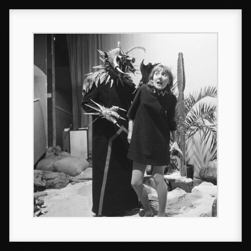 Maureen O'Brien by Staff