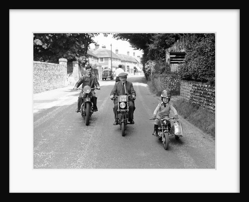 Mansell motorcycling family by Staff