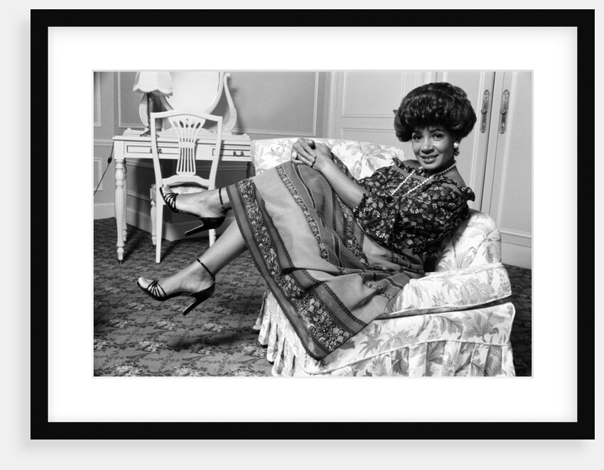 Shirley Bassey in Monte Carlo by Doreen Spooner