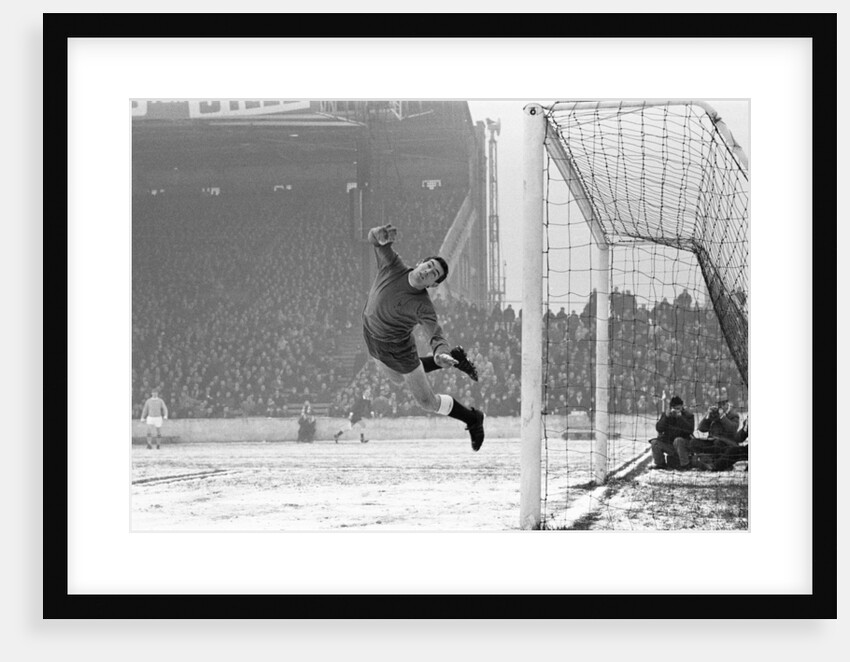 Machester City v Tottenham 1967 by Thomas