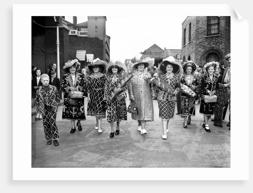London 1954 by Tanner