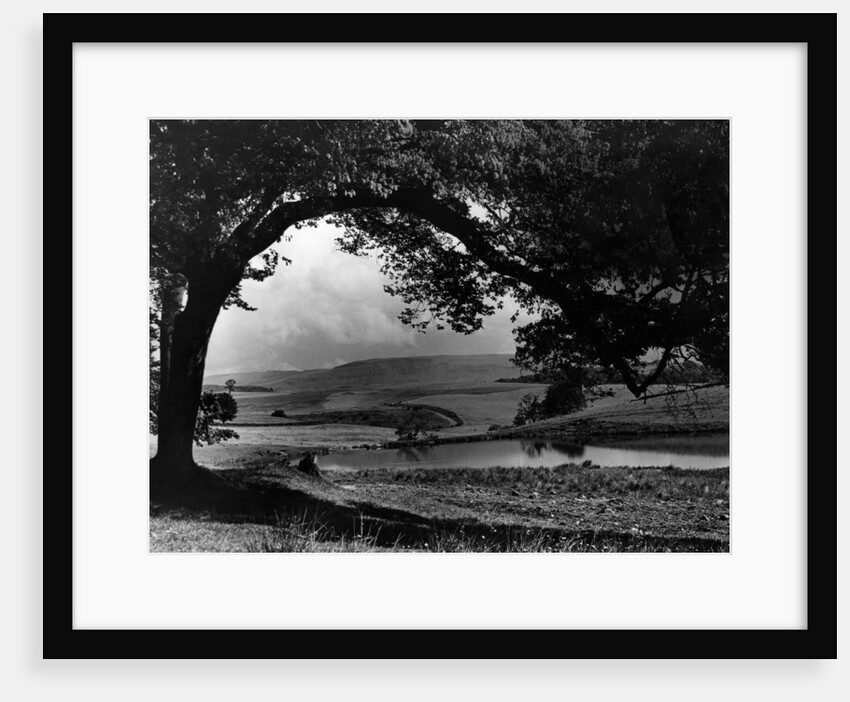 Craigallian Loch 1956 by Daily Record