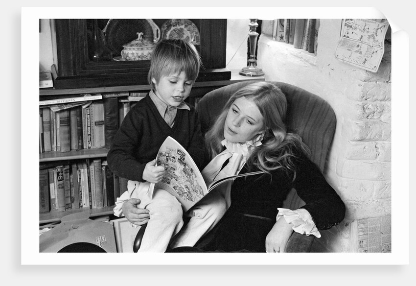 Marianne Faithfull 1971 by Bill Rowntree