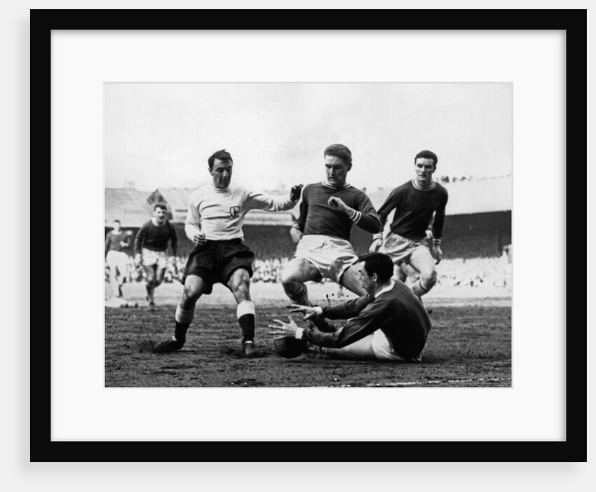Gordon Banks of Leicester by Staff