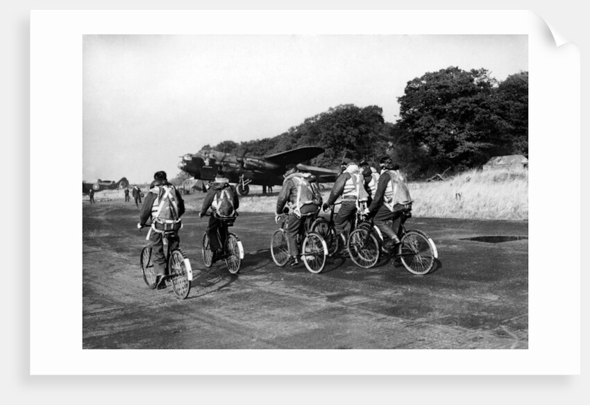 Aircrew members of the 106th Bomber Squadron by Staff