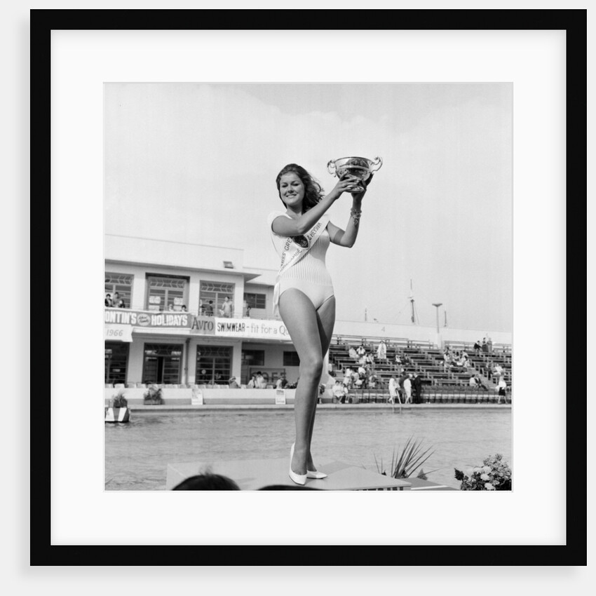 Carole Fletcher by Howard Walker
