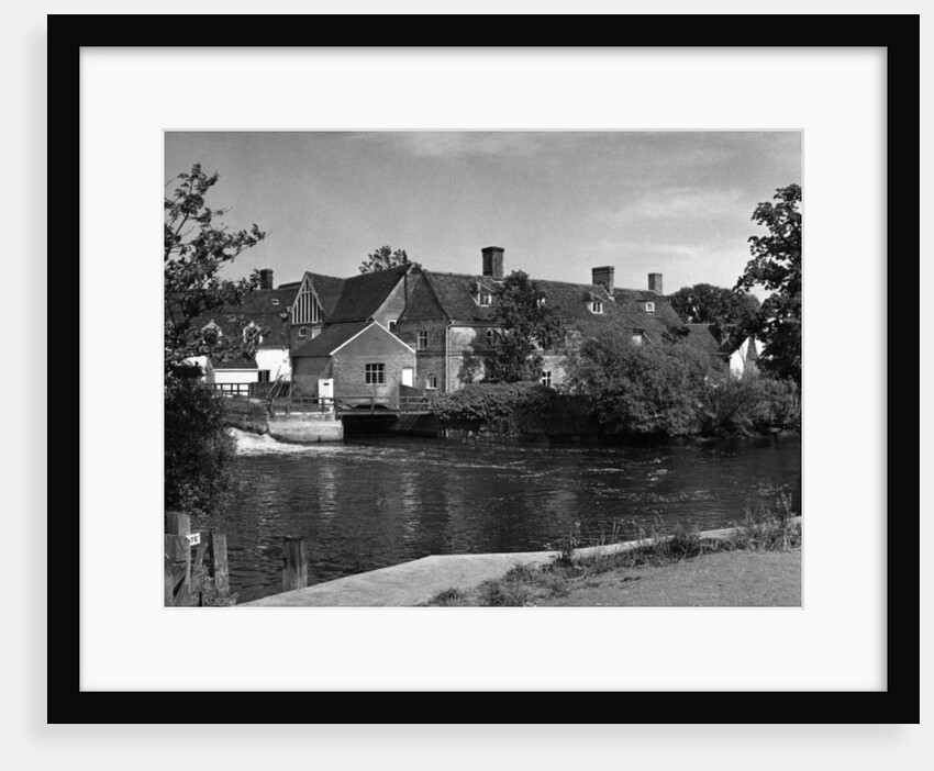 Suffolk county scene by Staff