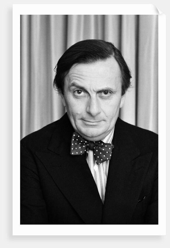 Barry Humphries by Carl Bruin