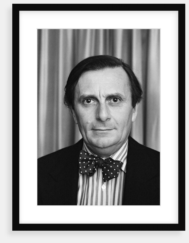 Barry Humphries by Carl Bruin