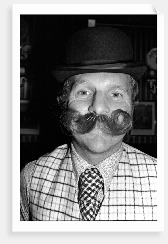 Bobby Moore preparing for the opening of his own public house by Kent Gavin