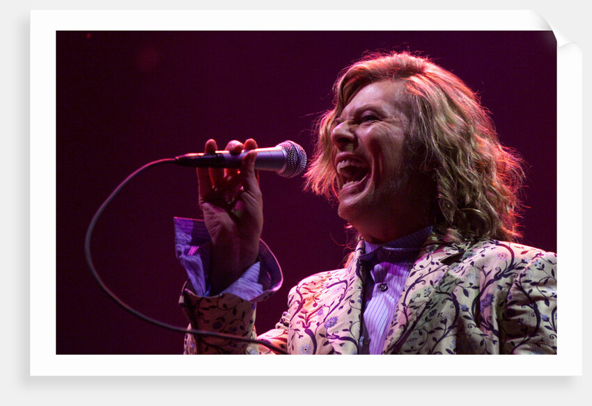 DAVID BOWIE GLASTONBURY FESTIVAL 2000 by Helen Atkinson