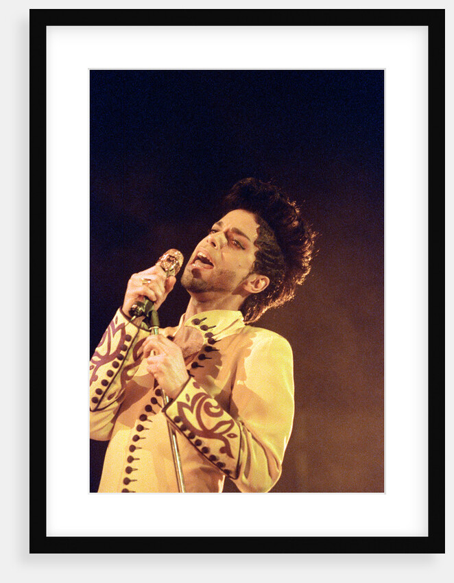 Prince performing 1992 by James