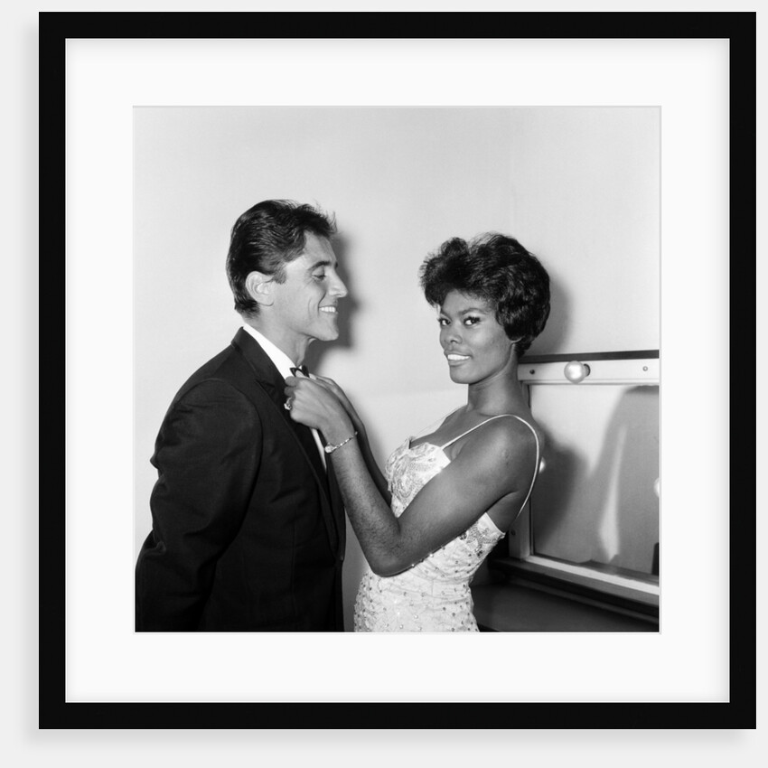 Dionne Warwick & Sacha Distel, 1964 by Staff