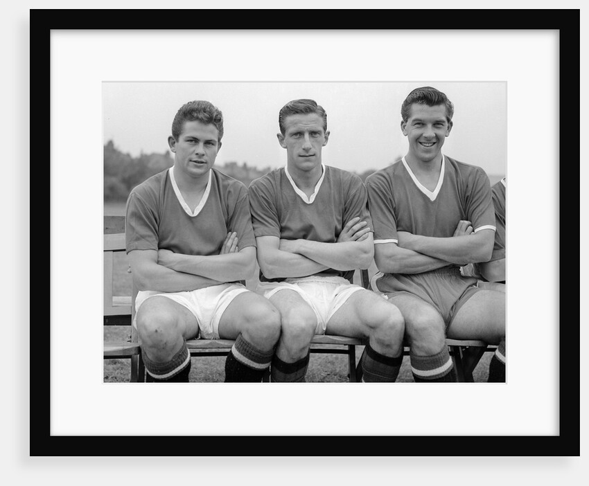 Manchester United players pose for a photograph by Park