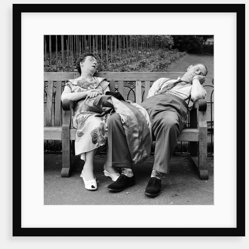 Old couple dozing in the sun at Serpentine Lido by Bob Hope