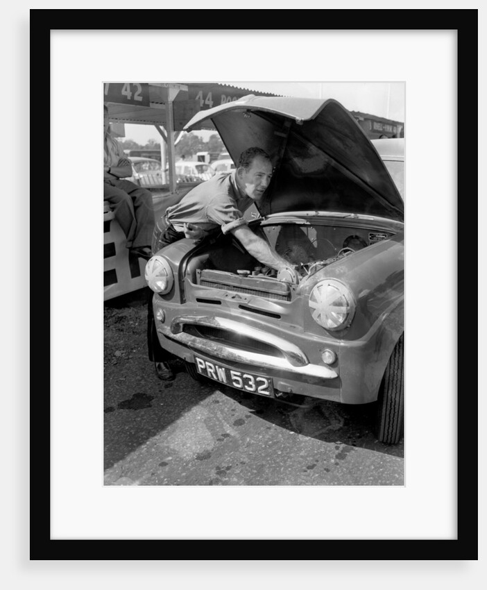 Daily Herald race meeting at Oulton Park by Hicklin / Barham