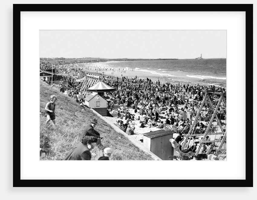 Whitley Bay by NCJ / Kemsley