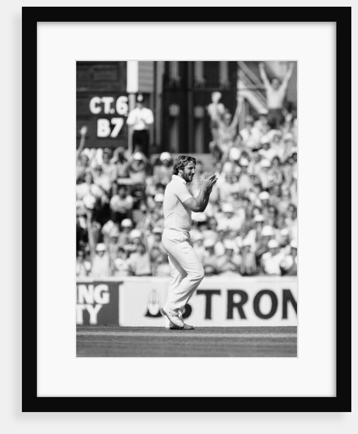 The Ashes. England v Australia 6th Test match by Anonymous