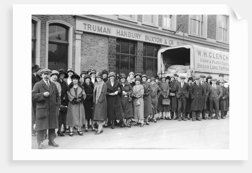 Commuters waiting for buses and make shift public transport by Staff