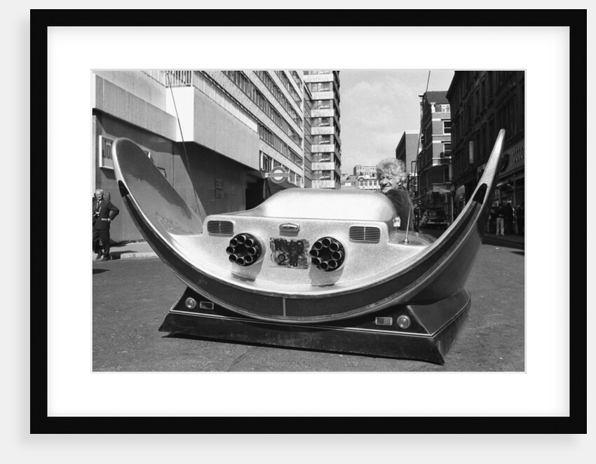 Jon Pertwee, Dr Who in the TV series by Anonymous