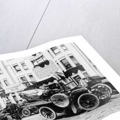 A 1903 Renault 10hp outside the Old Ship Hotel, Brighton, East Sussex, c1903 by Unknown