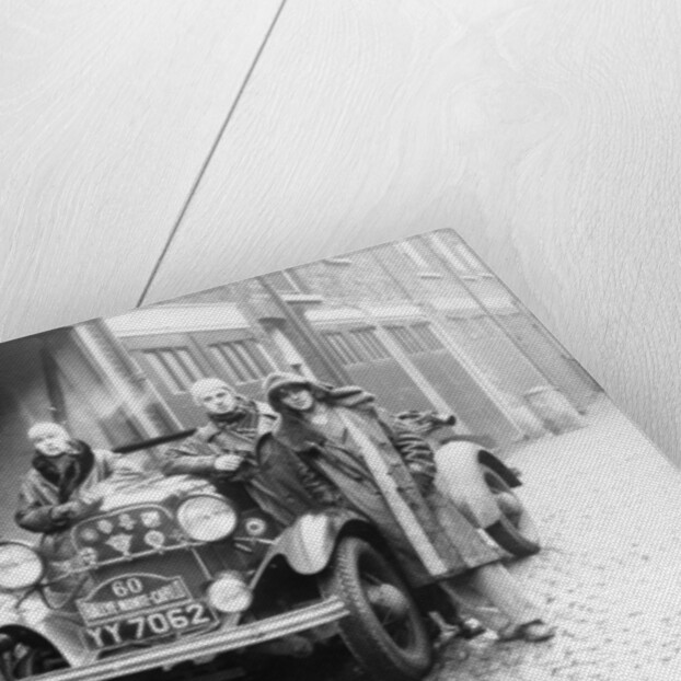 J Walters, JA Driskell, R Silva and ID Stuthers with a Ford V8, (1932?) by Unknown