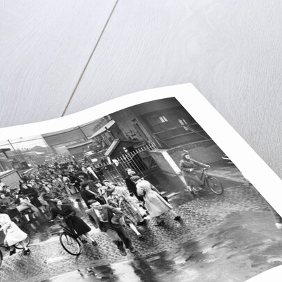 Employees leaving the Rolls-Royce works, Derby, WWII, c1939-c1945 by Unknown
