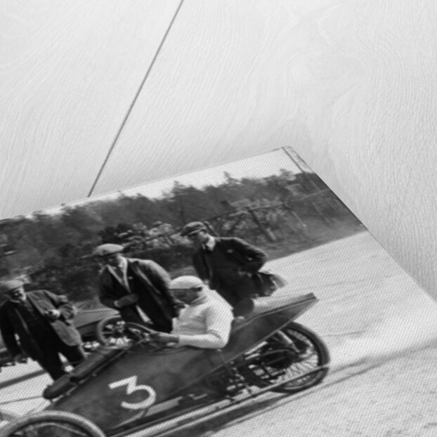 A 1914 Morgan at the starting line of a race by Anonymous