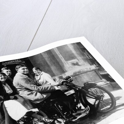 An Ariel 500 belt drive three-wheeler, 1914 by Unknown