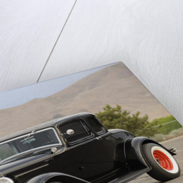 Ford 3 Window Coupe 1932 by Simon Clay