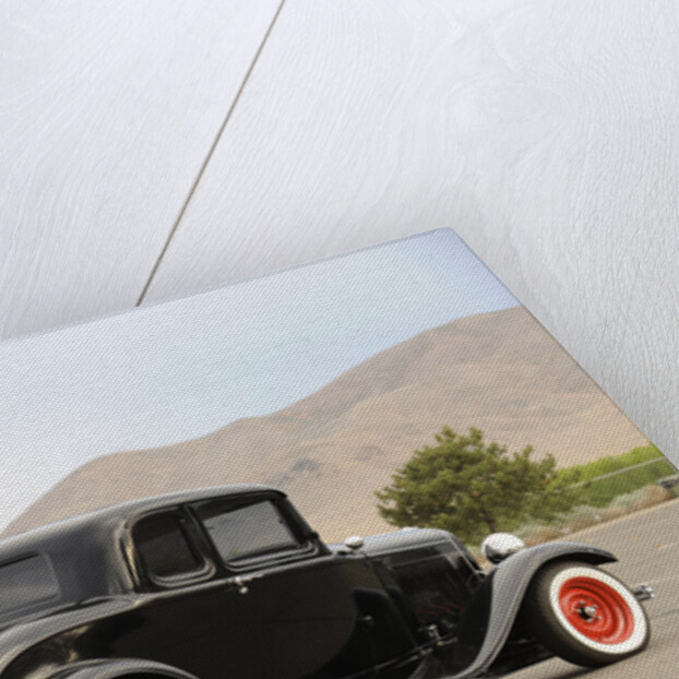 Ford 3 Window Coupe 1932 by Simon Clay