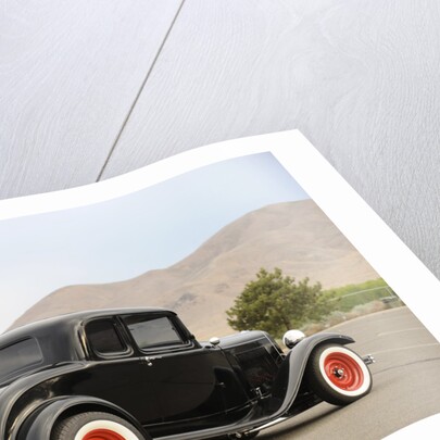 Ford 3 Window Coupe 1932 by Simon Clay