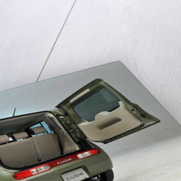 Nissan Cube 2008 by Simon Clay