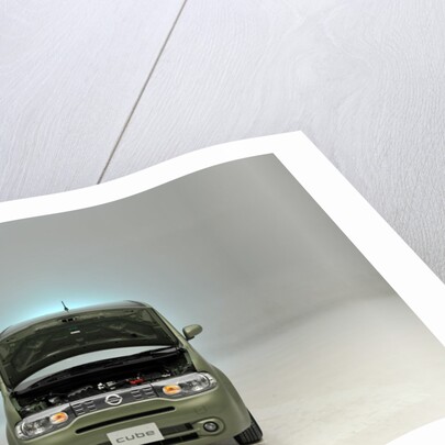 Nissan Cube 2008 by Simon Clay