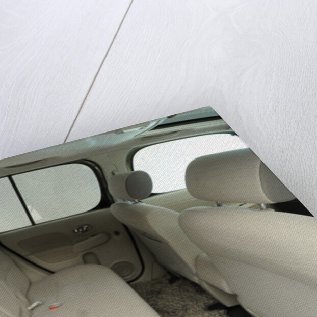 Nissan Cube 2008 by Simon Clay