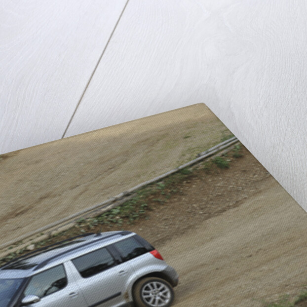 Skoda Yeti 2009 by Simon Clay