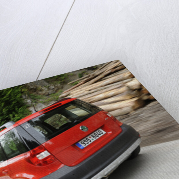 Skoda Yeti 2009 by Simon Clay