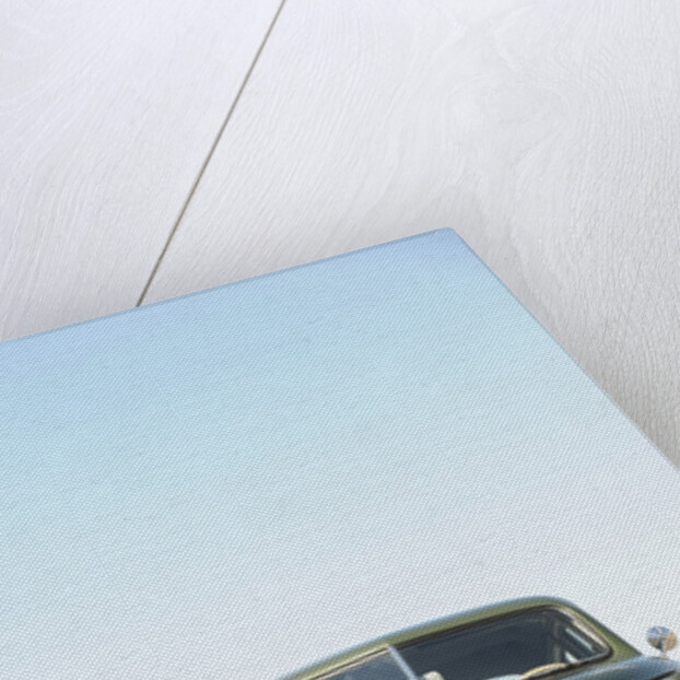 Tucker 1948 by Simon Clay