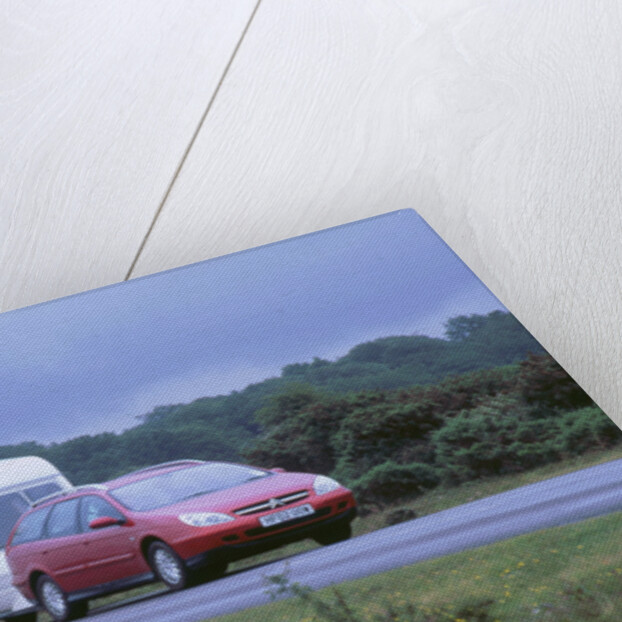 2002 Citroen C5 hdi towing a caravan by Unknown