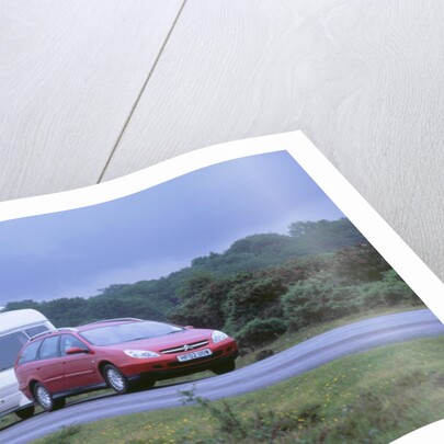 2002 Citroen C5 hdi towing a caravan by Unknown