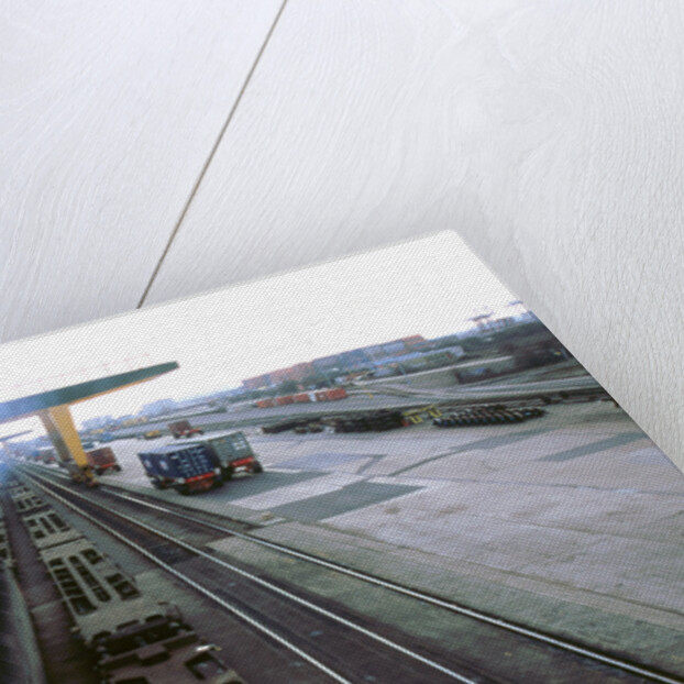 Southampton Docks 2001 by Unknown