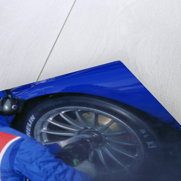 1999 Chrysler Viper GT-SR FIA GT Silverstone 500 wheel changing by Unknown