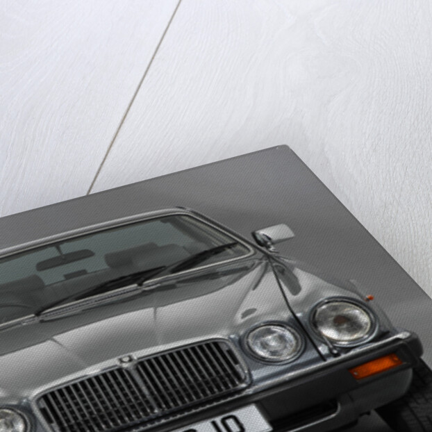 1987 Jaguar XJ12 Sovereign by Unknown