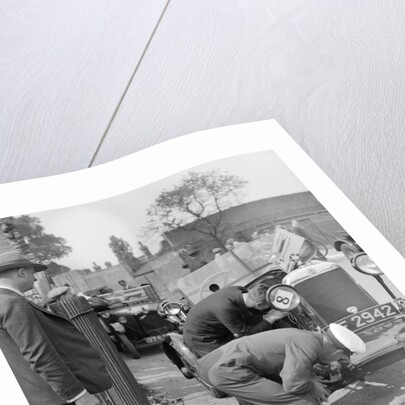 Inspecting the Star car of B Mott by Bill Brunell