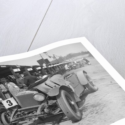 Dudley Froy and George Field's Invicta at the JCC Double Twelve race, Brooklands, 8/9 May 1931 by Bill Brunell