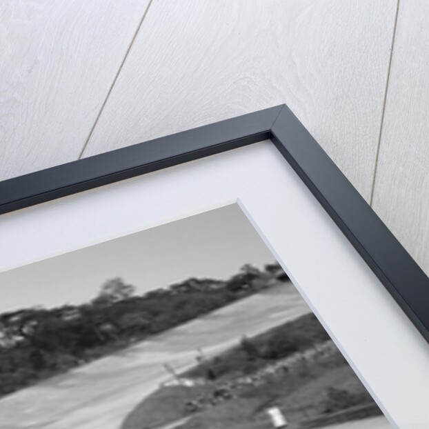 Sunbeam of EL Bouts on the banking, BARC meeting, Brooklands, 16 May 1932 by Bill Brunell