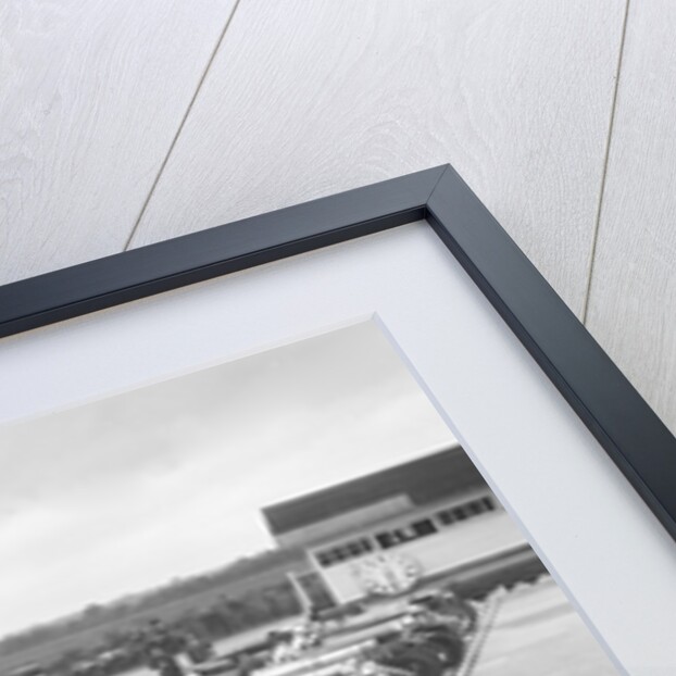 Cars on the start line at the JCC Members Day, Brooklands, 4 July 1931 by Bill Brunell