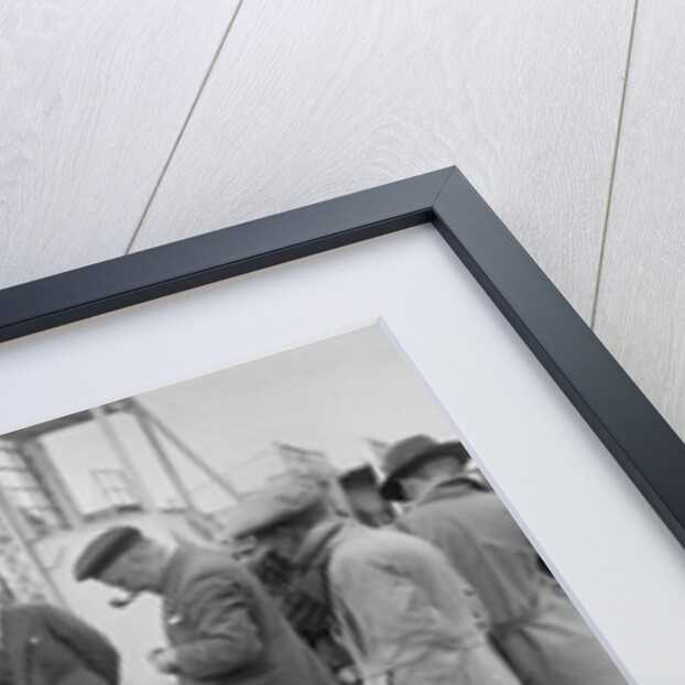 People examining Leon Cushman's Austin 7 racer at Brooklands for a speed record attempt, 1931 by Bill Brunell