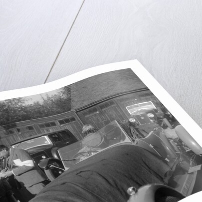 Bugatti Type 43 taking part in the Bugatti Owners Club car teasure hunt, 25 October 1931 by Bill Brunell