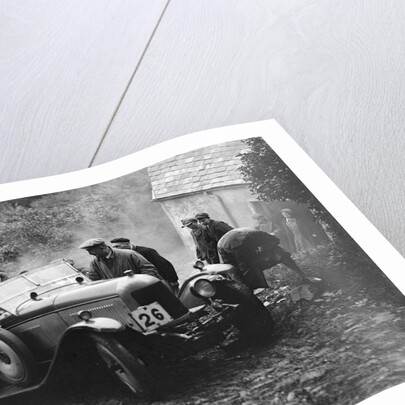 Morris or MG 14/28 of MH Fortlage receiving a push in the JCC Lynton Trial, 1932 by Bill Brunell